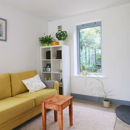 Modern Holiday Home Central St Merryn Экстерьер фото