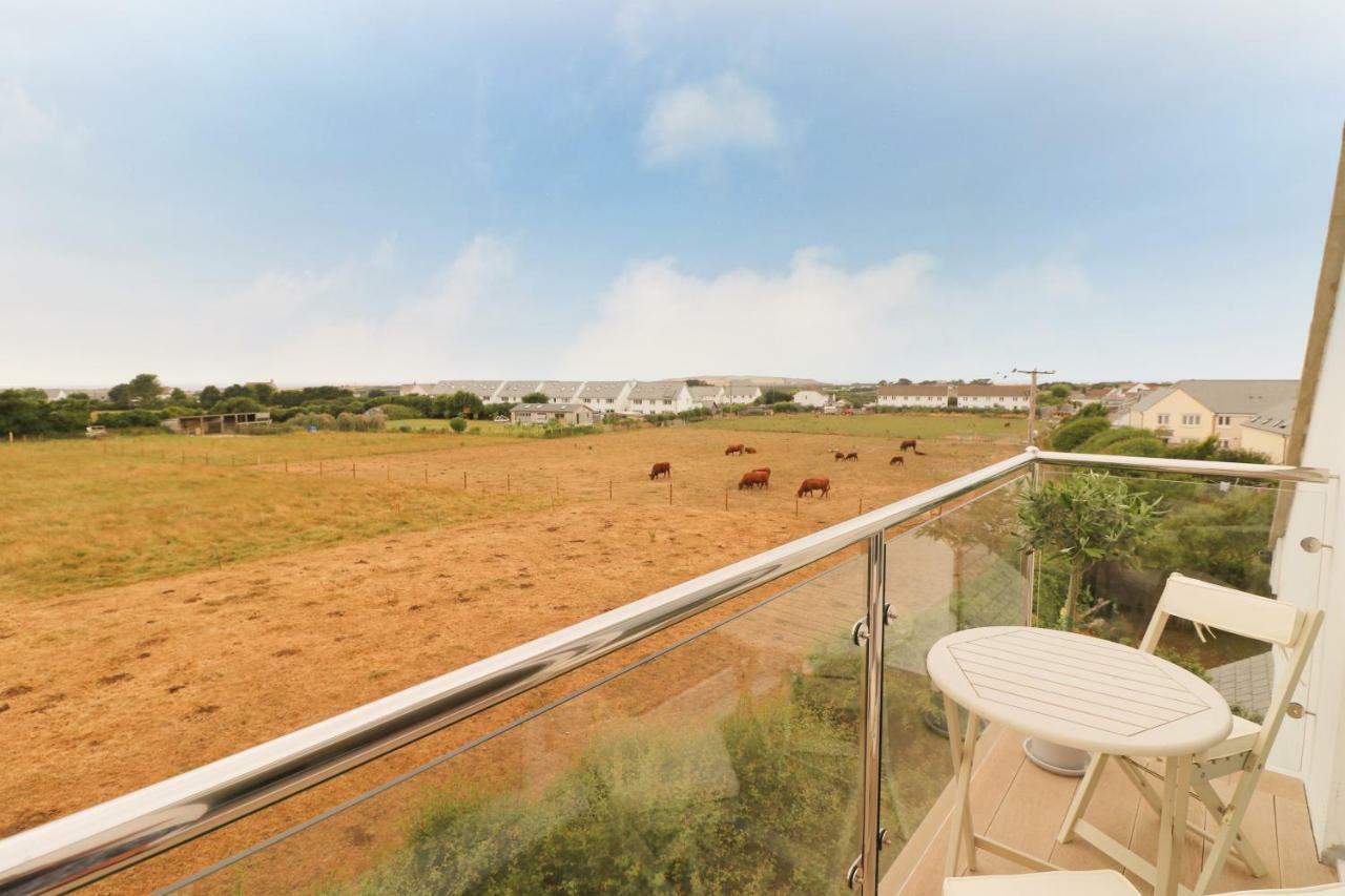 Modern Holiday Home Central St Merryn Экстерьер фото